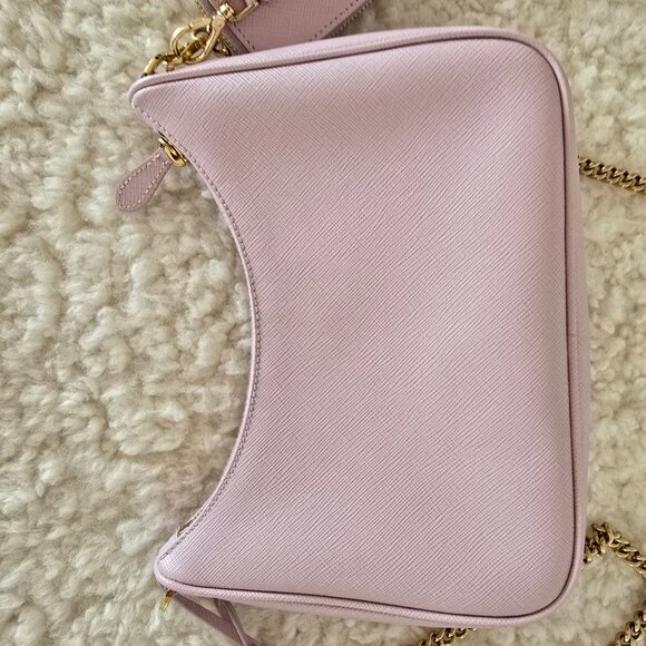 SALE PRADA Authentic  Re-Edition 2005 Saffiano leather bag  PINK! BRAND NEW! - Picture 5 of 9
